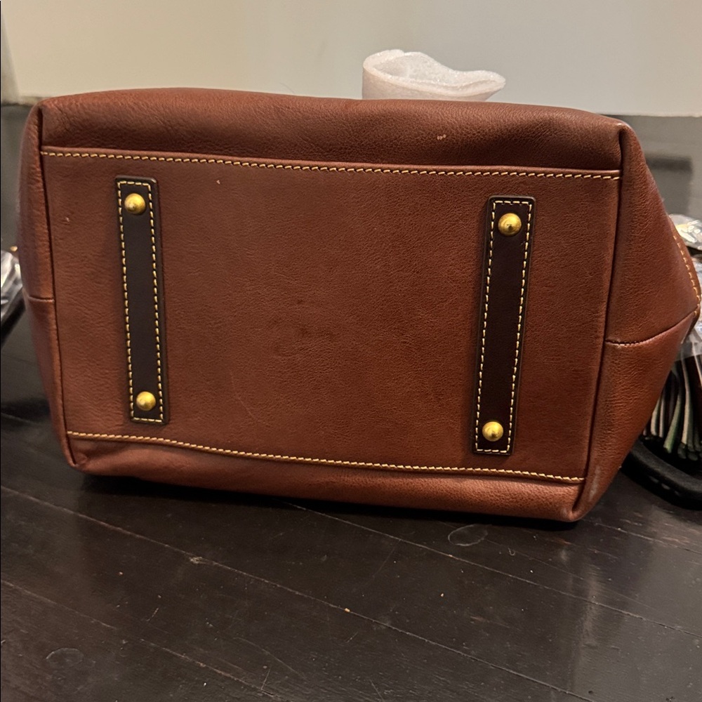 NWT Dooney & Bourke satchel in brown with dark brown accents - Picture 7 of 8